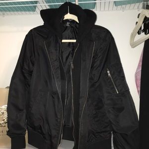 FOREVER 21 BOMBER - BLACK